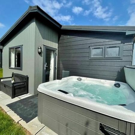 *Luxury Holiday Home With Hot Tub Close To Beach* Penally Buitenkant foto