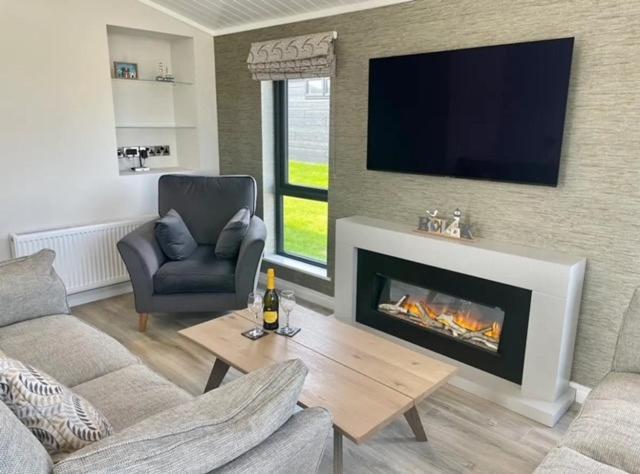 *Luxury Holiday Home With Hot Tub Close To Beach* Penally Buitenkant foto